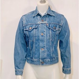 Levi’s vintage orange tab cropped Jean jacket.